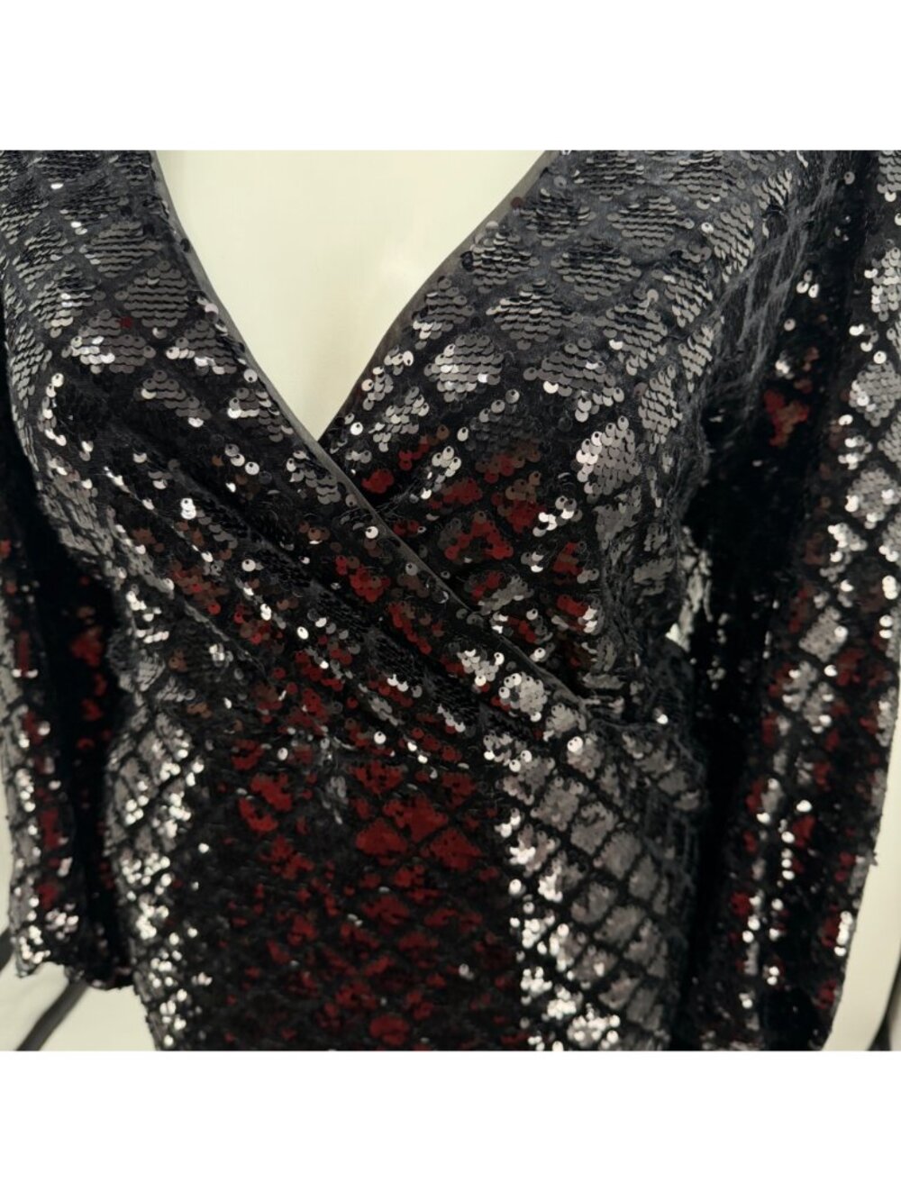 Torrid Black Sequin Surplice Mini Dress Size 22 Long Sleeve and Pockets New - Picture 10 of 12